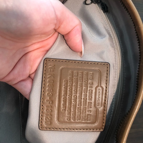 Vintage Coach Signature Beige and Tan Shoulder Bag - Picture 8 of 8